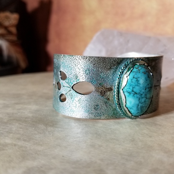 Sterling Silver Turquoise cuff bracelet - Picture 3 of 5
